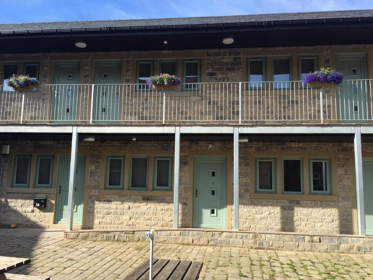 Swans Nest Aparthotel Holmfirth Exterior photo