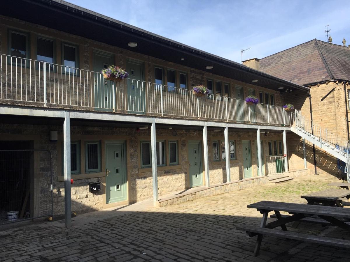 Swans Nest Aparthotel Holmfirth Exterior photo